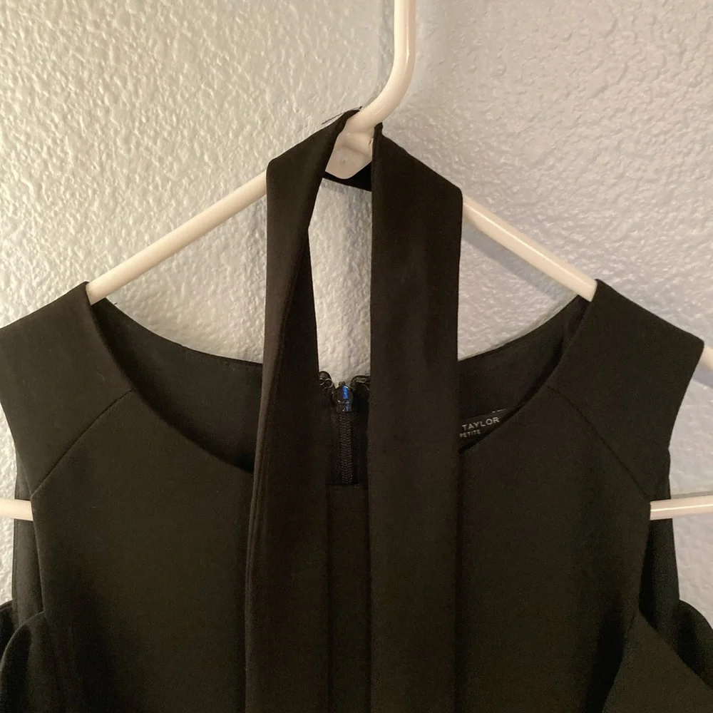 EUC Ann Taylor Black Cold Shoulder Ruffle Sleeve Dress with optional Sash - Picture 6 of 7